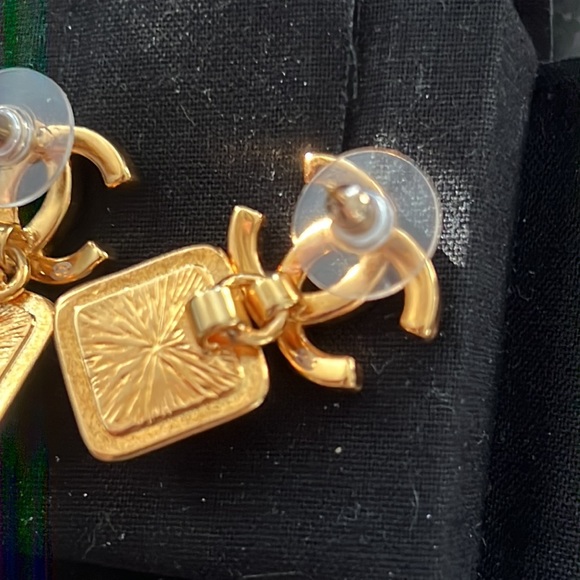 Chanel large crystal/rhinestone CC earrings - Picture 5 of 8